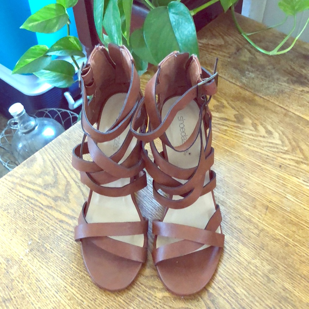 Shoedazzle size 8